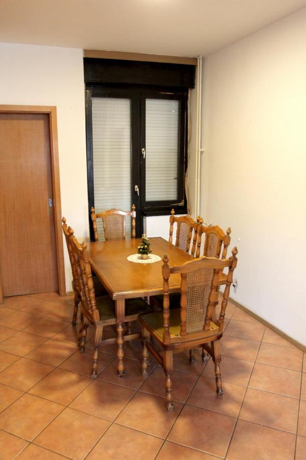 Down Town Skopje Apartman Kültér fotó